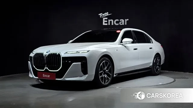 BMW 7 Series (G70) 2025 Белый из Кореи