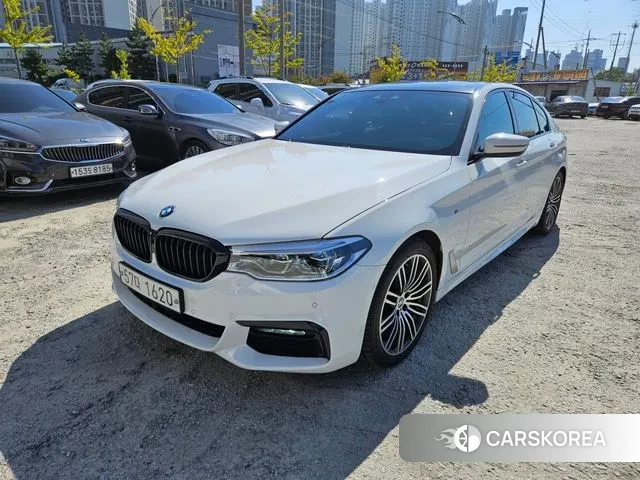 BMW 5 Series (G30) 2019 Белый из Кореи