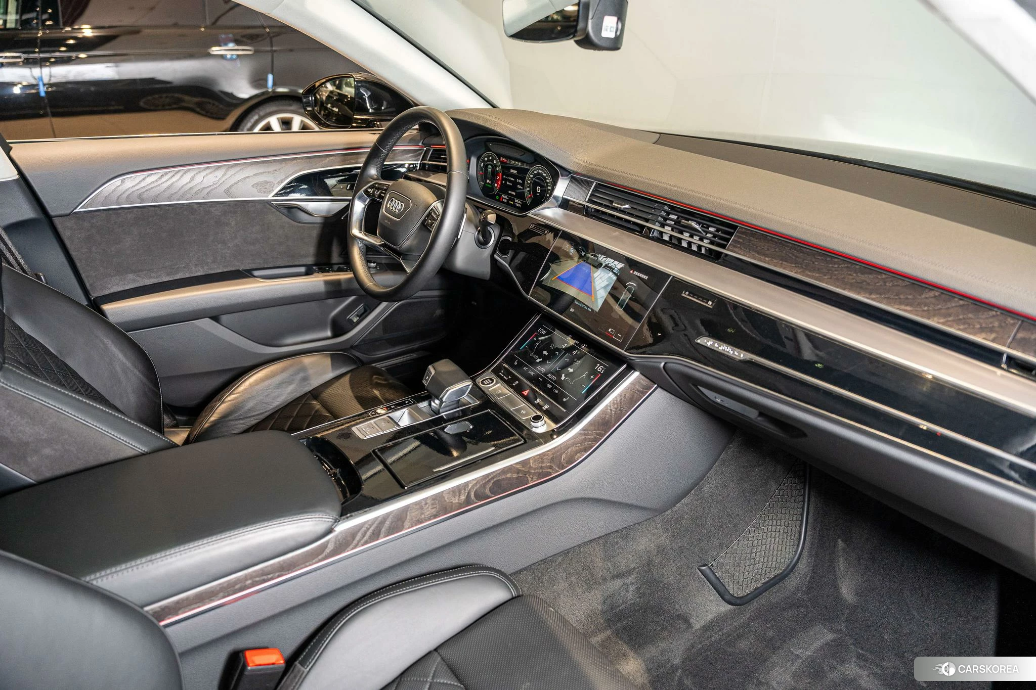 Audi A8 2020 Черный из Китая