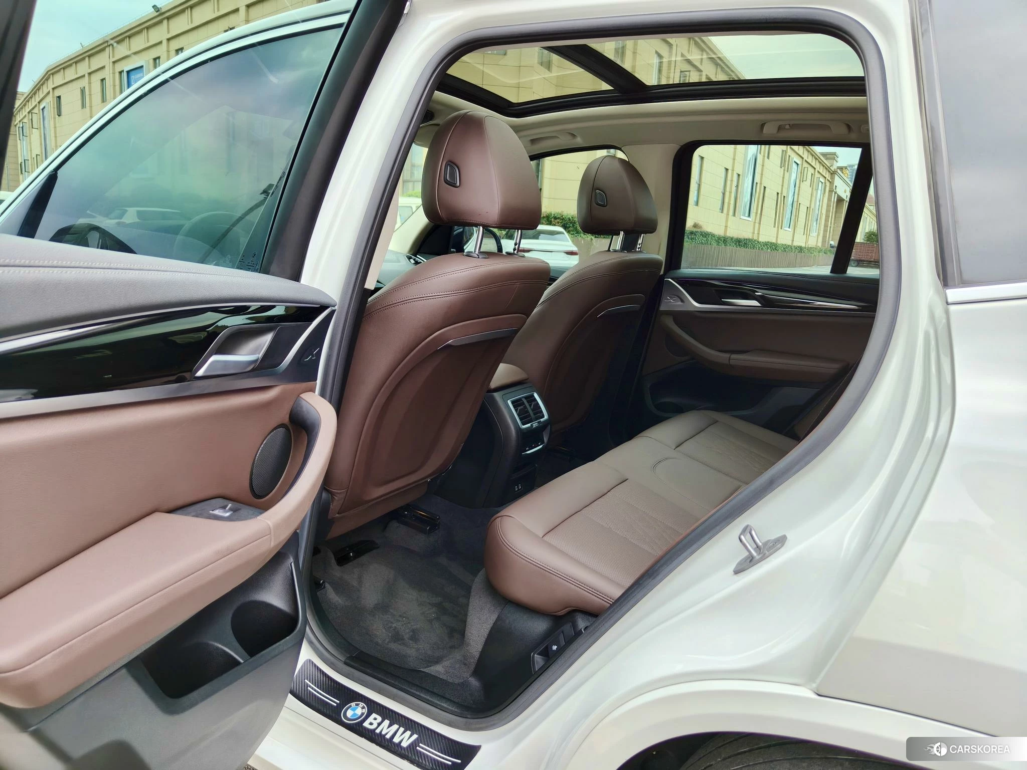 BMW iX3 2021 Белый из Китая