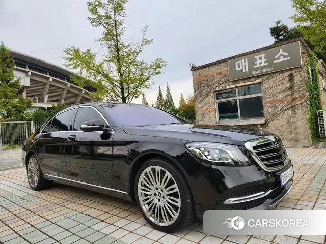 Mercedes-Benz S-Class W222 2019 Черный из Кореи