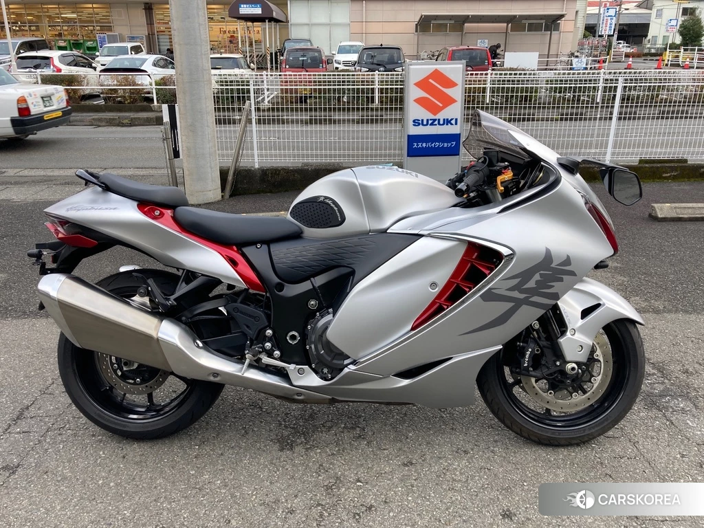 Проданный Suzuki GSX1300R HAYABUSA 2021 из Японии, фото 2