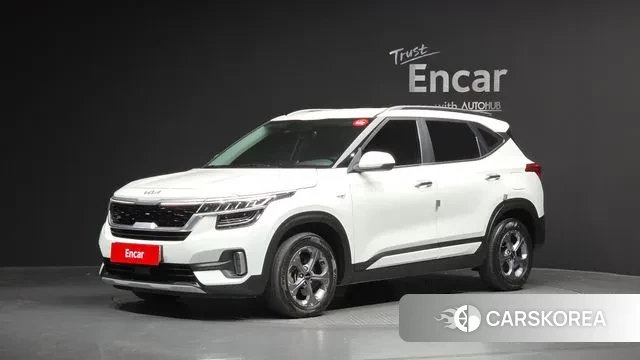 Kia Seltos 2022 Белый из Кореи
