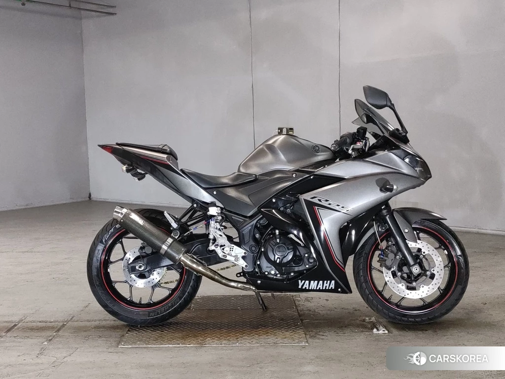 Проданный Yamaha YZF-R25 2015 из Японии