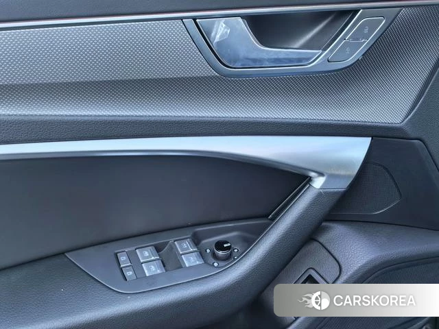 Audi A6L 2025 Черный из Китая