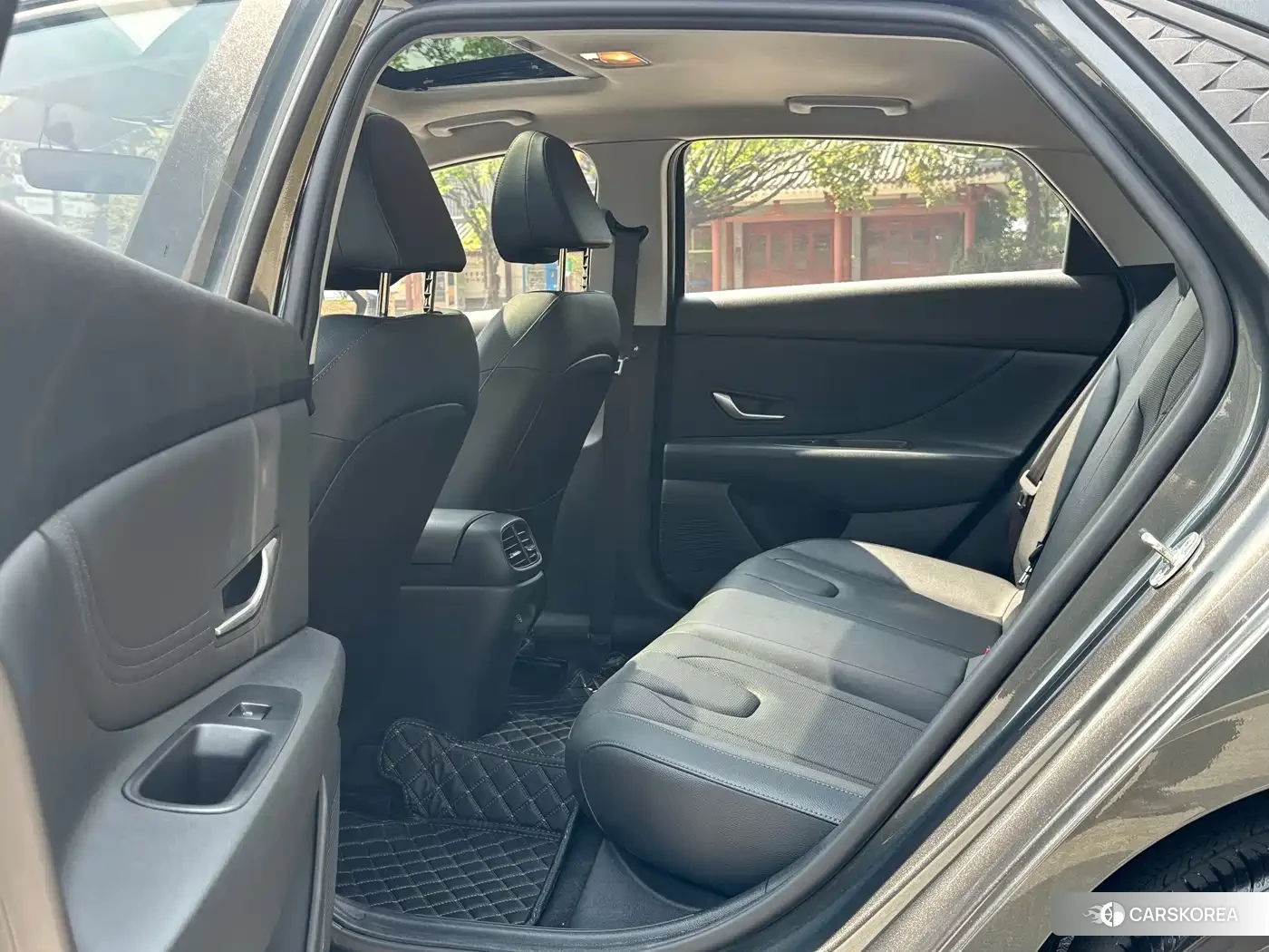 Hyundai Elantra 2023 Silver/gray из Китая