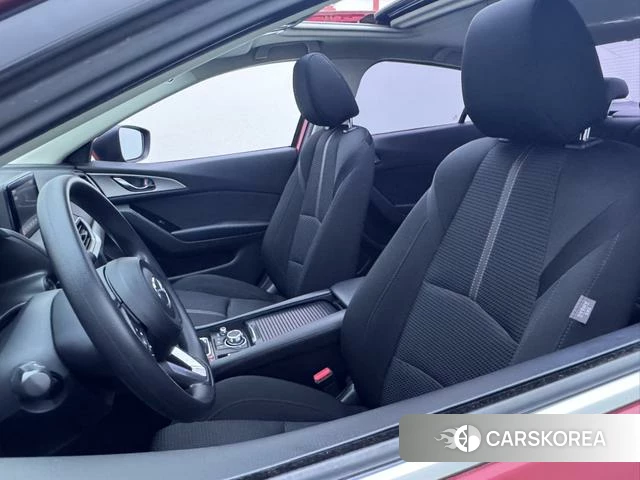 Mazda 3 Angkesaila 2018 Красный из Китая