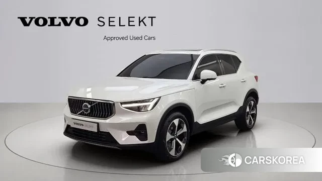 Volvo XC40 2025 Белый из Кореи