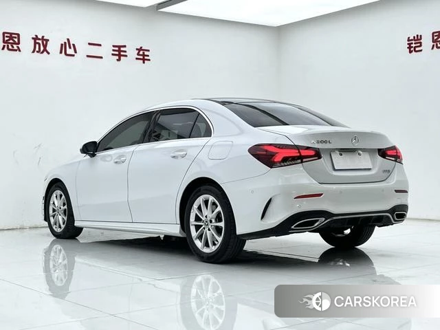 Mercedes-Benz Class A 2021 Белый из Китая