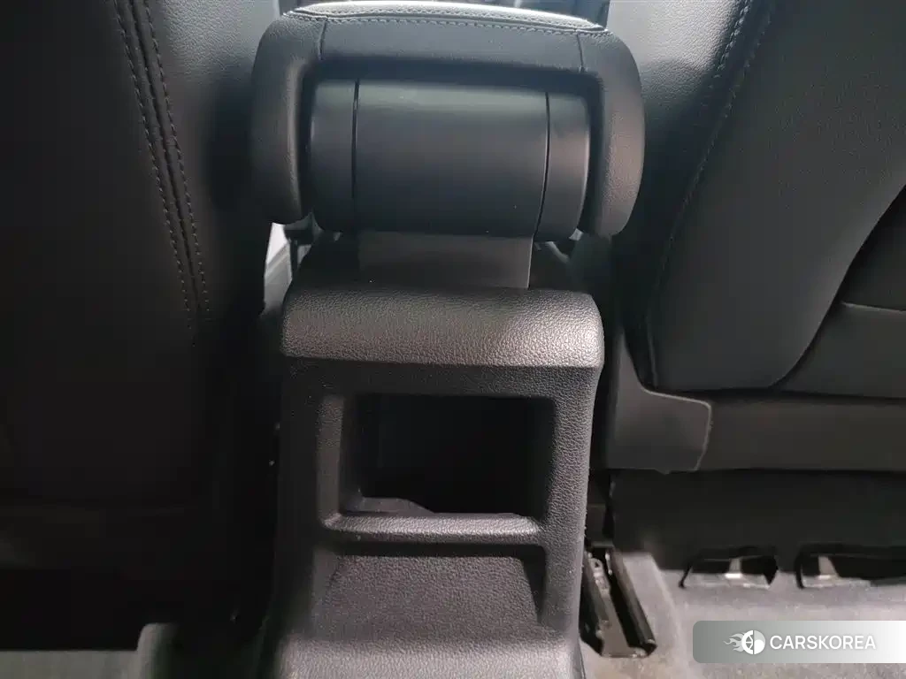 Audi Q2L 2024 Белый из Китая