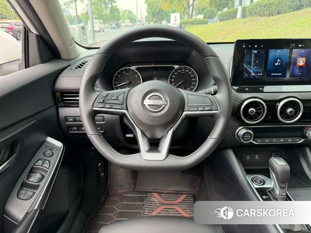 Nissan Xuan Yi 2024 Белый из Китая