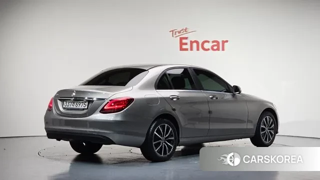 Mercedes-Benz C-Class W205 2020 Песочный из Кореи