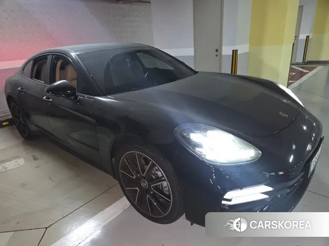 Porsche Panamera (971) 2021 Черный из Кореи