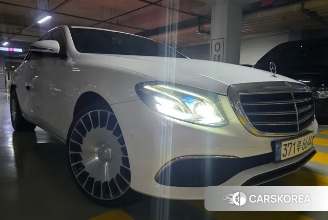 Mercedes-Benz E-Class W213 2018 Белый из Кореи