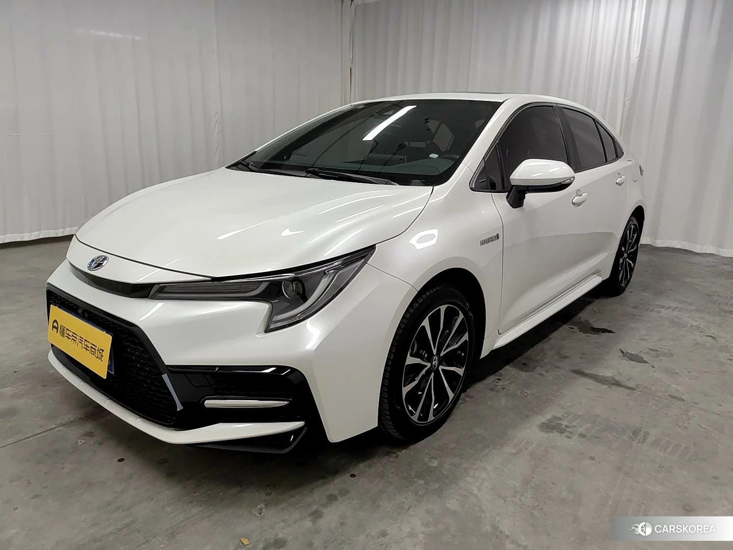 Toyota Lei Ling 2020 Белый из Китая