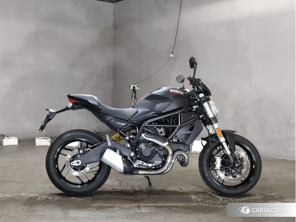 Проданный Ducati MONSTER 797 2018 из Японии, фото 2
