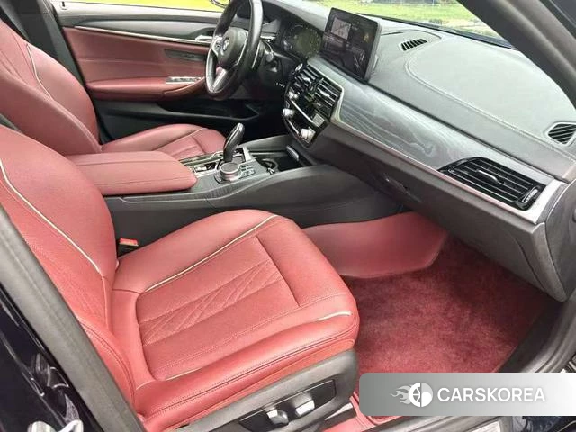 BMW 5 series 2021 Черный из Китая