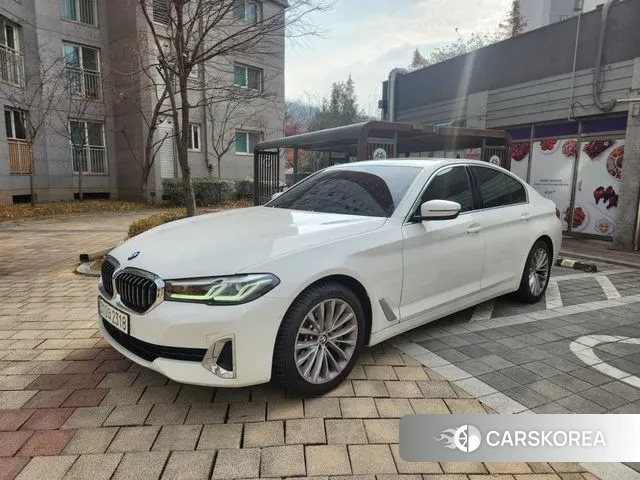 BMW 5 Series (G30) 2022 Белый из Кореи