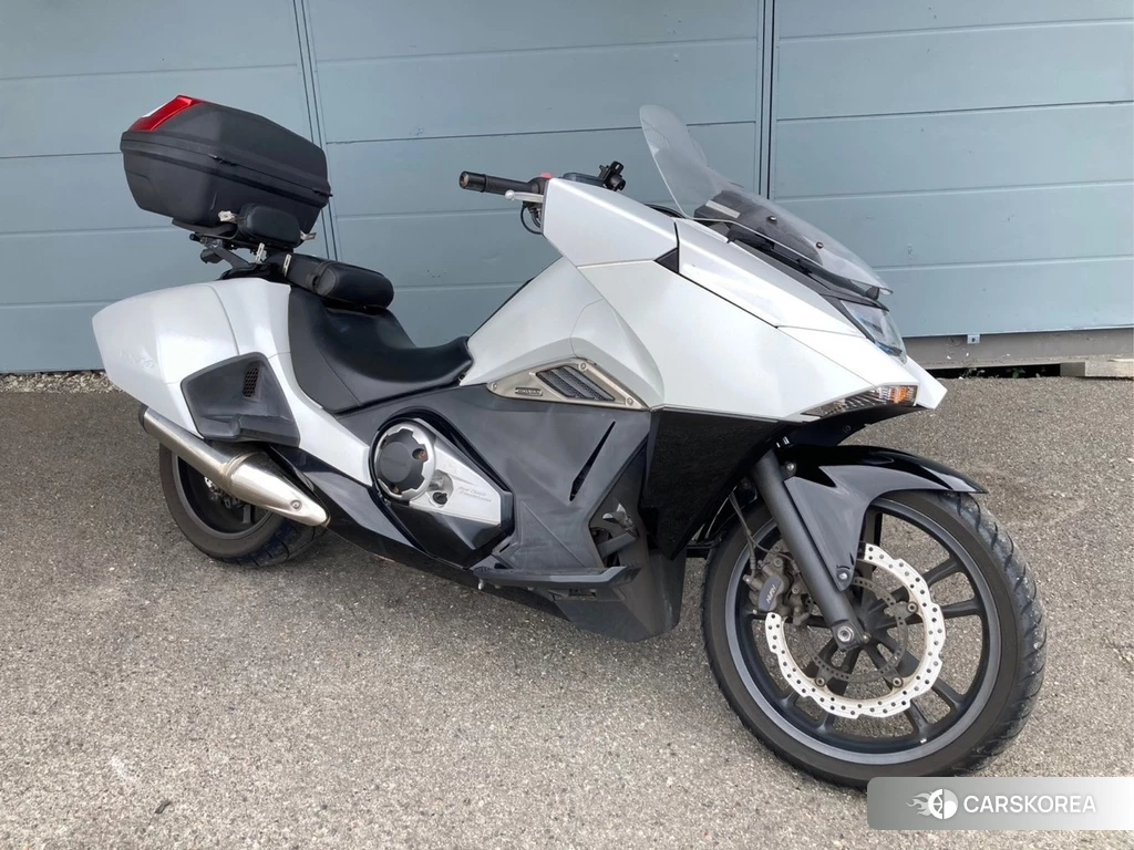 Проданный Honda NM4-02 2015 из Японии