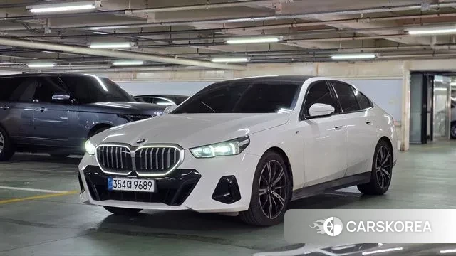 BMW 5 Series (G60) 2025 Белый из Кореи