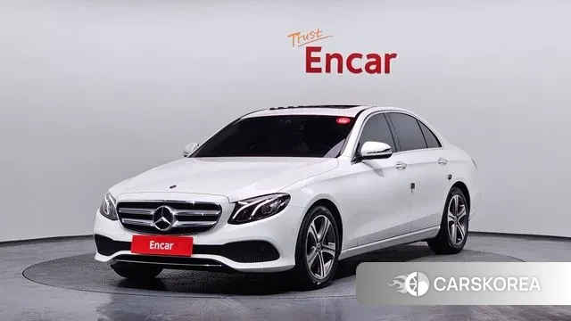 Mercedes-Benz E-Class W213 2019 Белый из Кореи