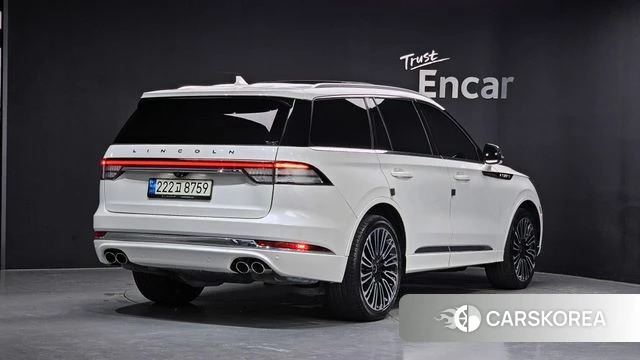 Lincoln Aviator 2nd generation 2021 Белый из Кореи