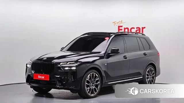 BMW X7 (G07) 2024 Черный из Кореи