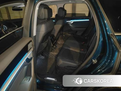 Volkswagen Touareg 2020 Синий из Китая