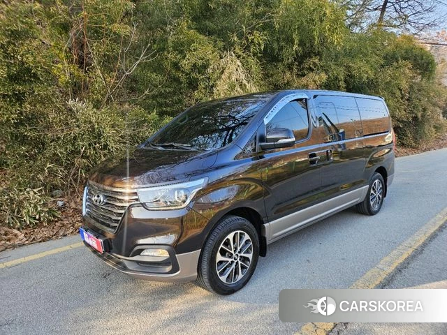 Hyundai The New Grand Starex 2018 Коричневый из Кореи