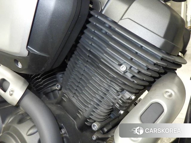 Engine photo