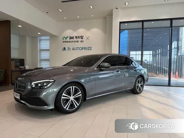 Mercedes-Benz E-Class W213 2020 Серый из Кореи