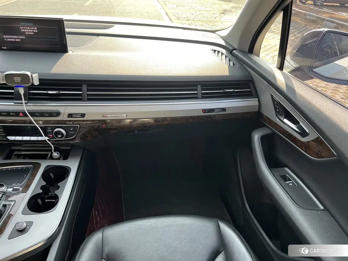 Audi Q7 2018 Белый из Китая