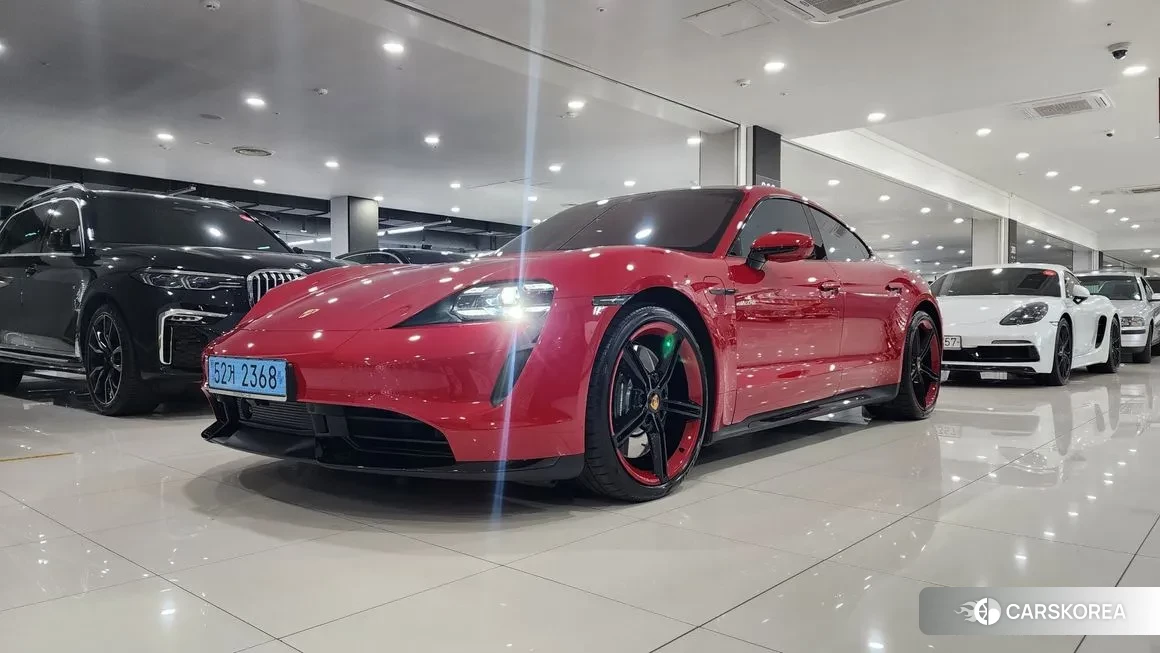 Porsche Taycan 2021 Красный из Кореи