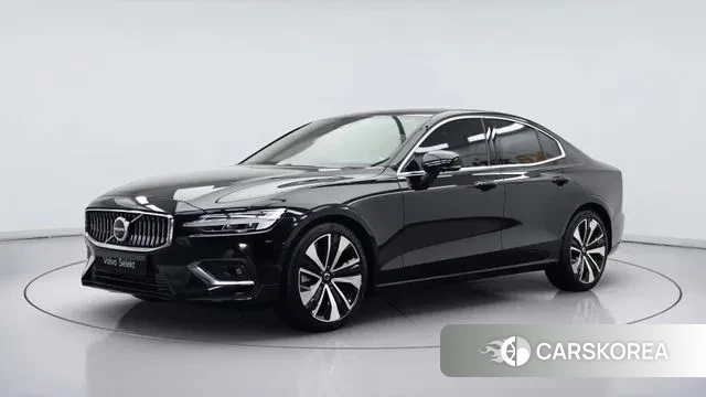 Volvo S60 3rd generation 2023 Черный из Кореи