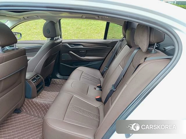 BMW 5 series 2022 Белый из Китая
