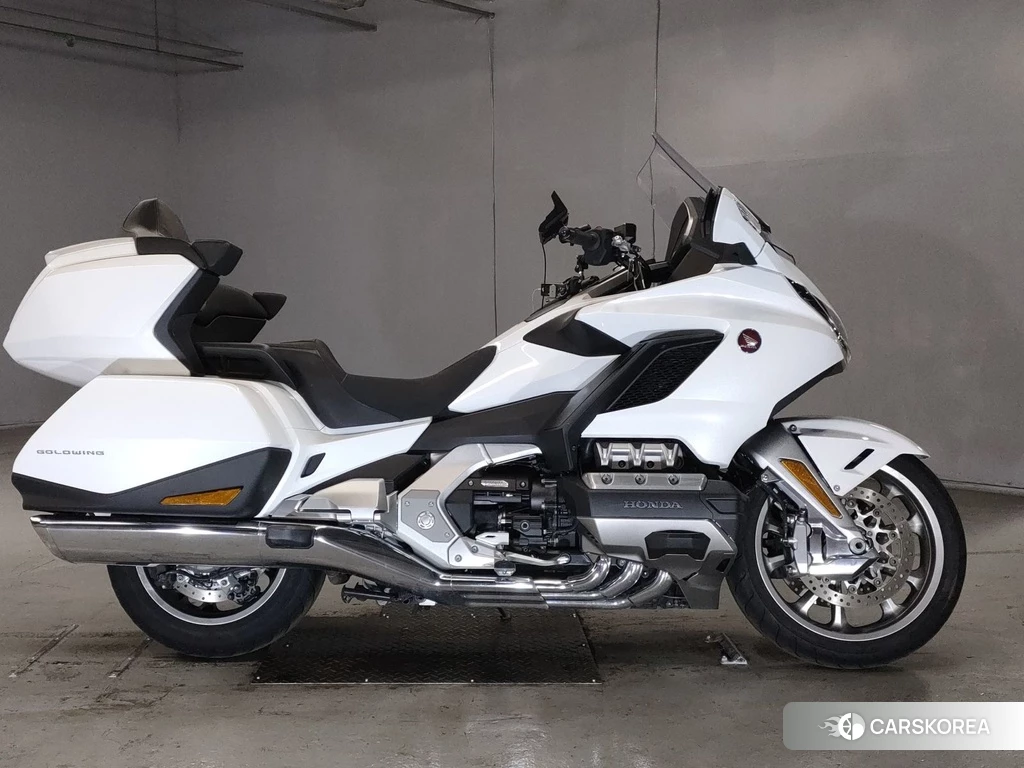 Проданный Honda GL1800 2022 из Японии