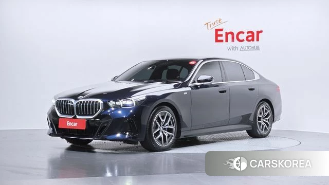 BMW 5 Series (G60) 2024 Черный из Кореи