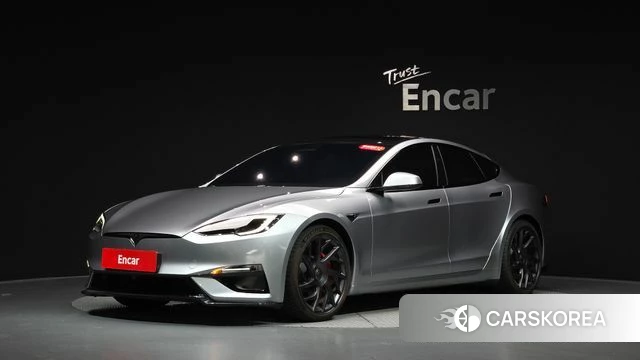 Tesla Model S 2026 Серебристо-серый из Кореи