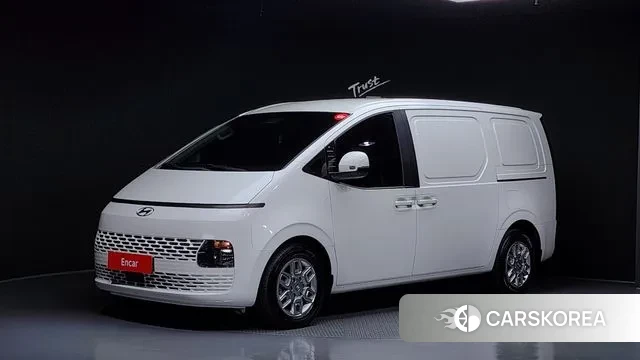 Hyundai Staria 2022 Белый из Кореи