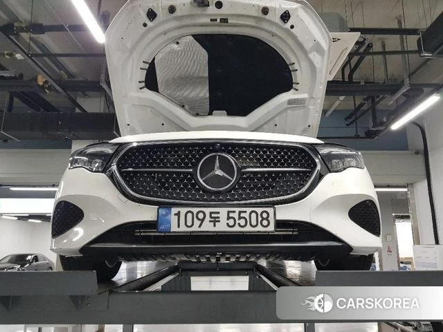 Mercedes-Benz E-Class W214 2024 Белый из Кореи