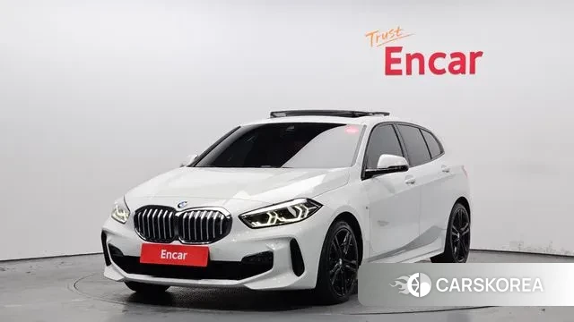 BMW 1 Series (F40) 2021 Белый из Кореи