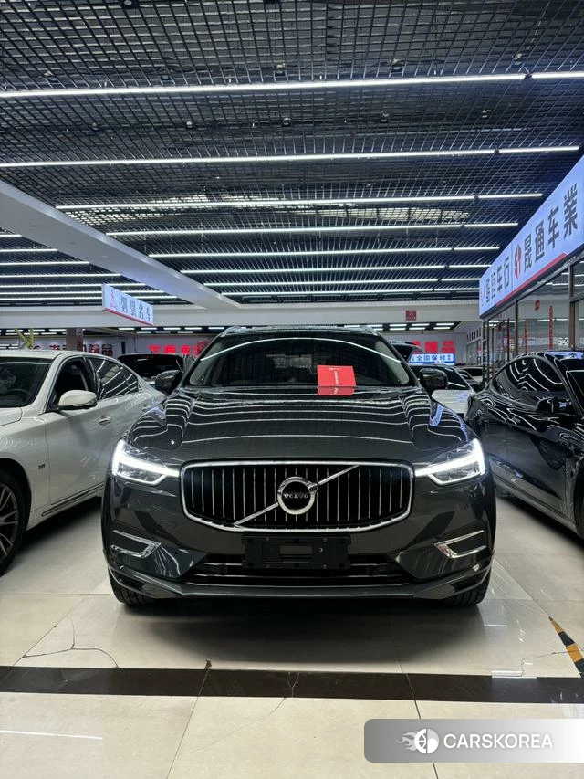 Volvo XC60 2019 Темно-серый из Китая