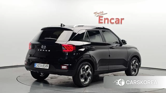 Hyundai Venue 2023 Черный из Кореи