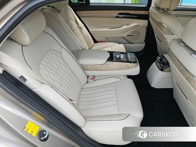 Genesis G90 2021 Песочный из Кореи