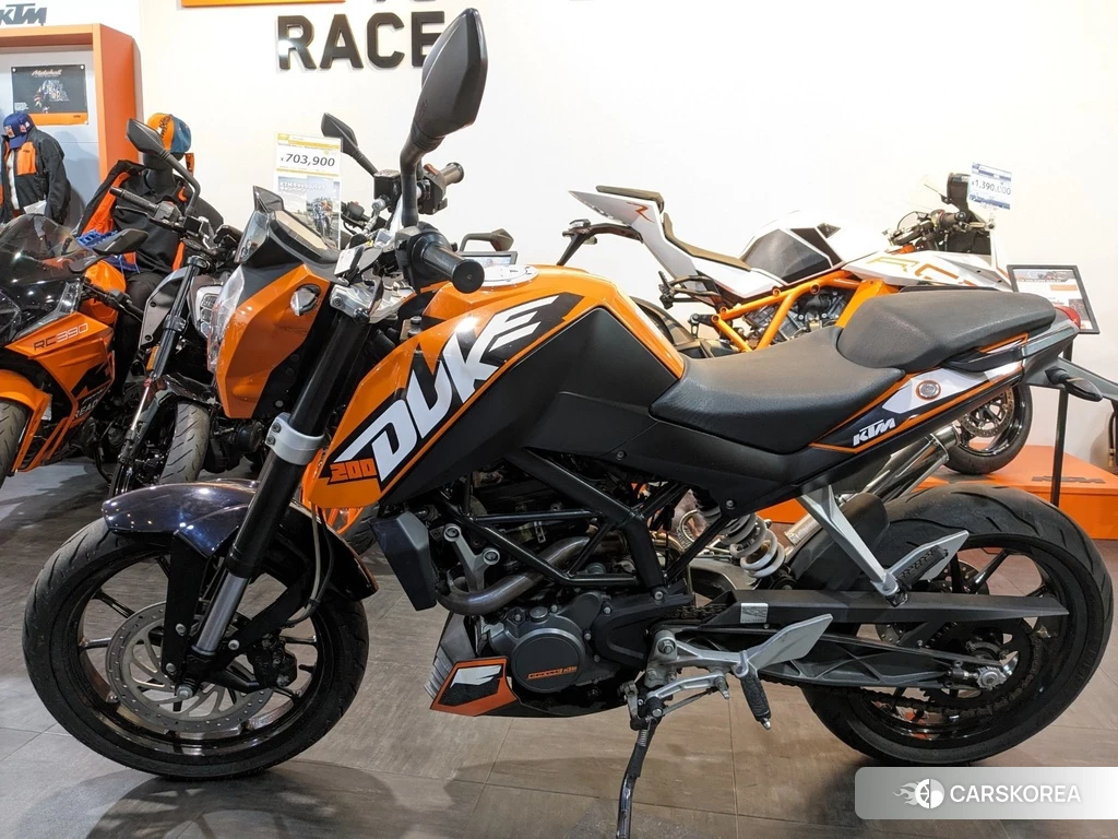 Проданный KTM 200 DUKE 2012 из Японии, фото 2