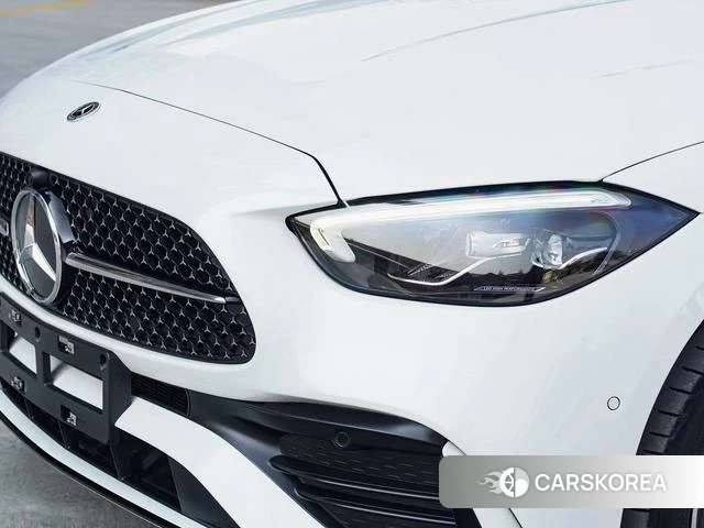 Mercedes-Benz Class C 2024 Белый из Китая