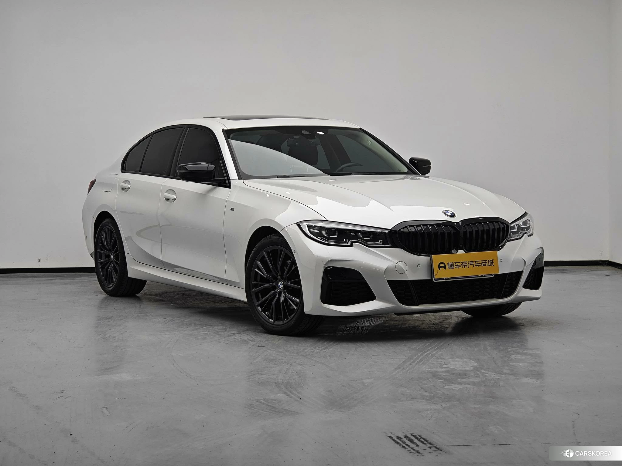BMW 3 series 2021 Белый из Китая