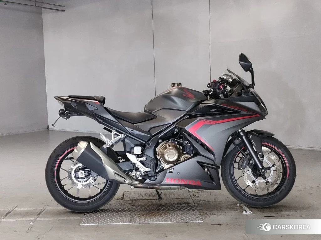 Проданный Honda CBR400R 2021 из Японии, фото 2