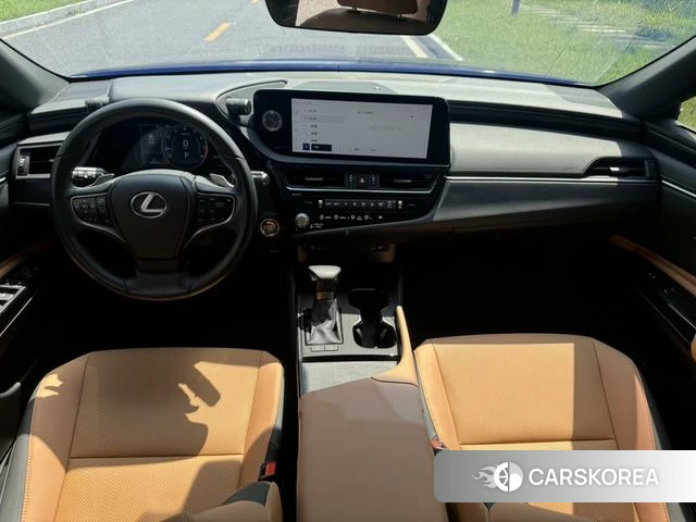 Lexus ES 2023 Синий из Китая
