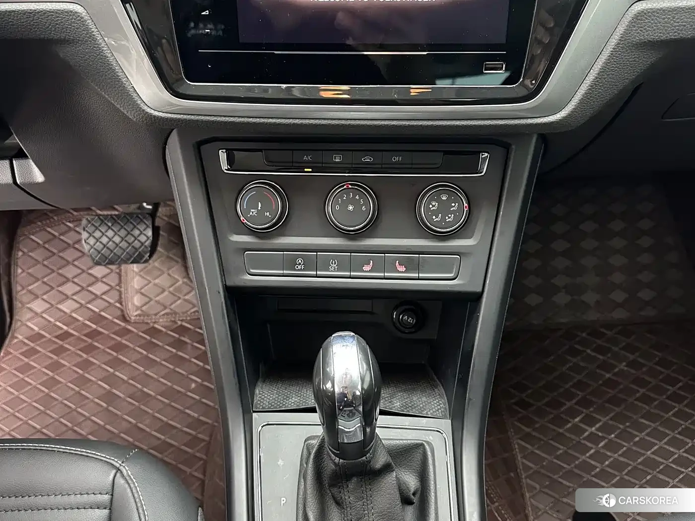 Volkswagen Touran L 2024 Белый из Китая